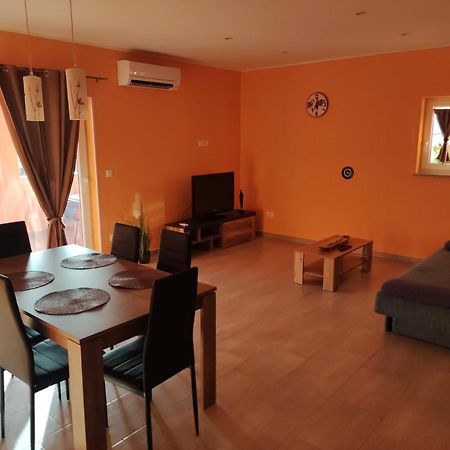 Apartman Tramonto Motovun Exterior photo