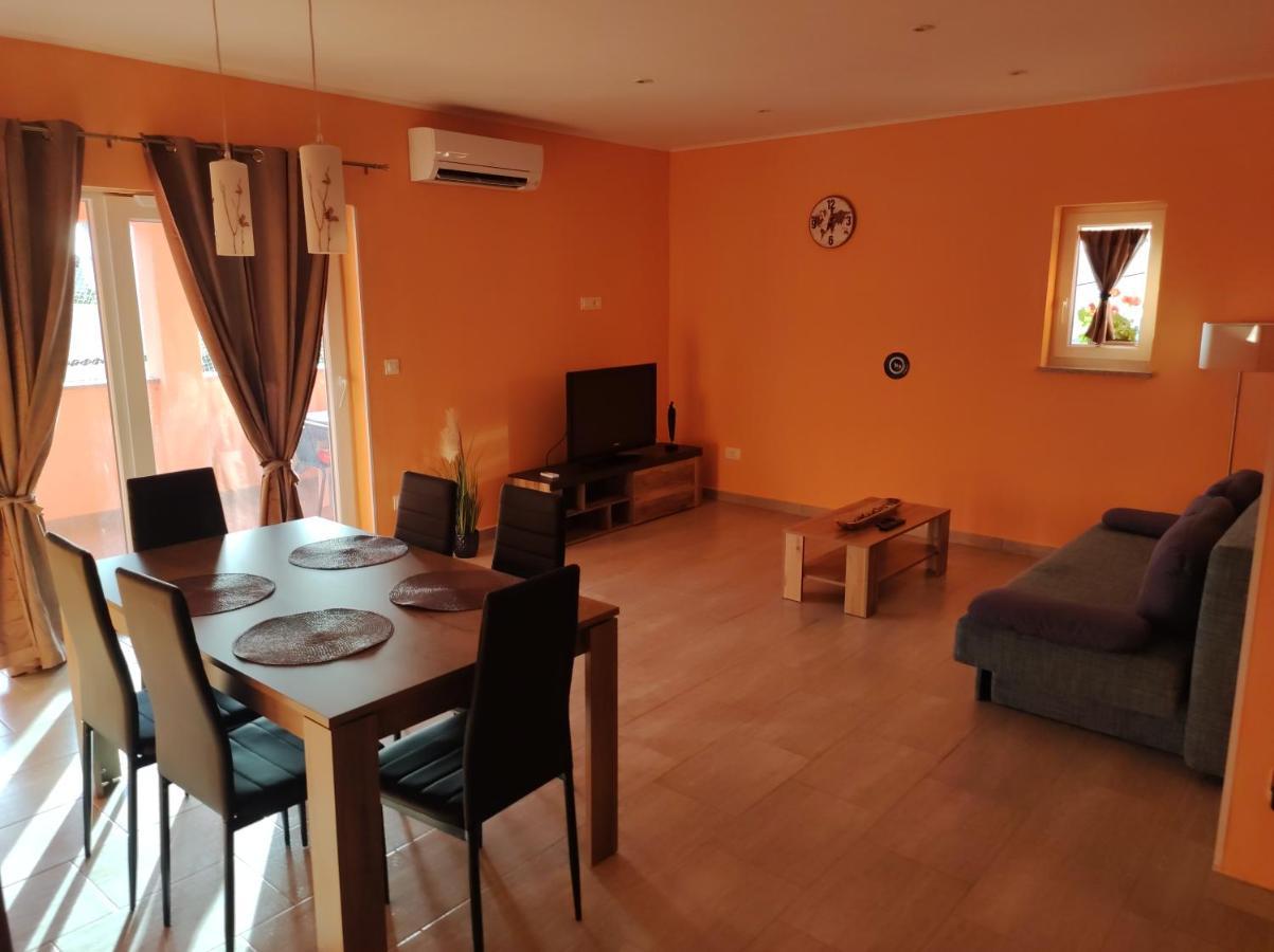 Apartman Tramonto Motovun Exterior photo